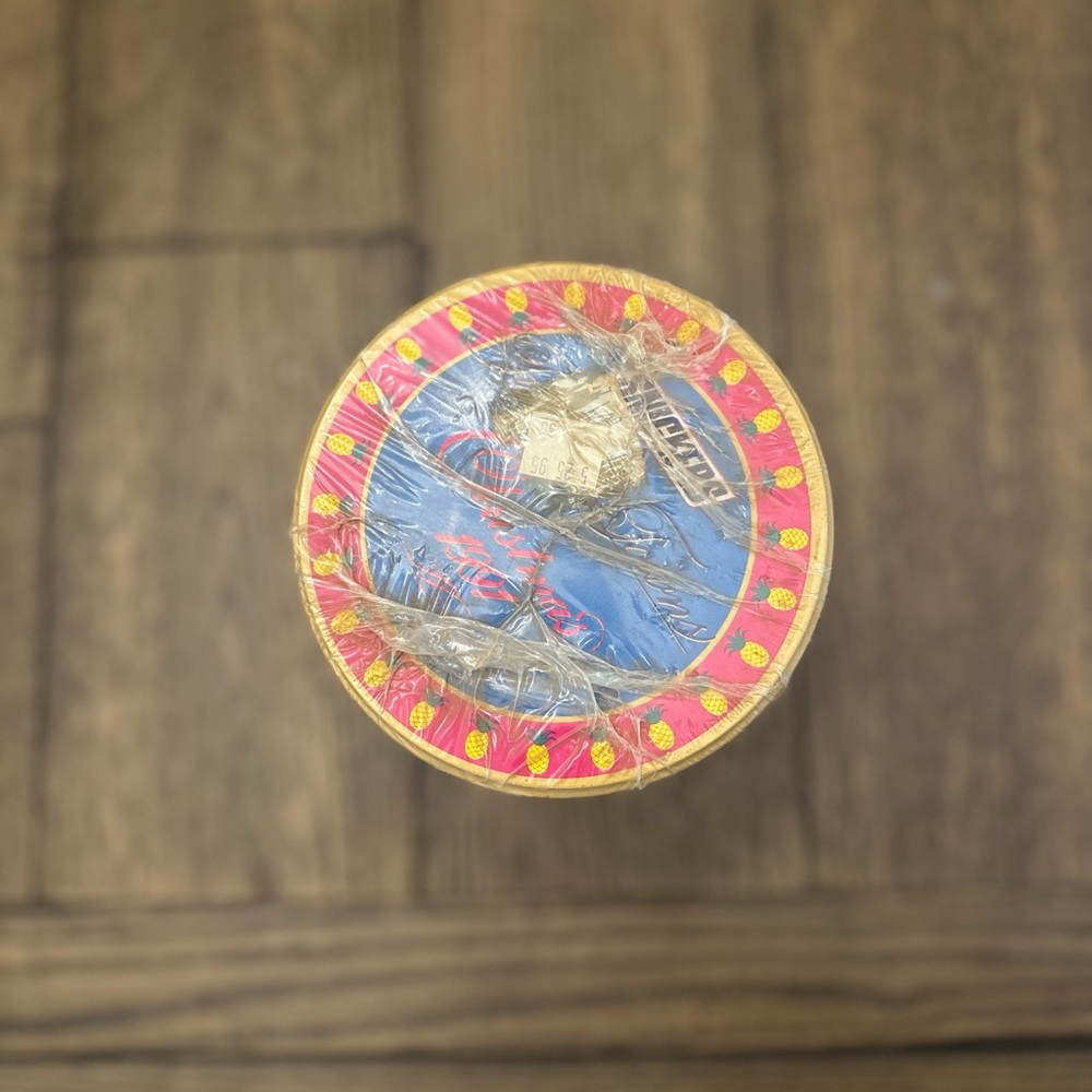 Snickers 1991 Vintage Collectible Christmas Tin Canister in original plastic - Picture 5 of 10